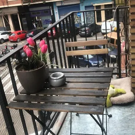 Kwatera prywatna Pequena En Piso Compartido Con 2 Adultos
